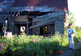 蕗ノ台駅最寄りの廃屋。１９８６年